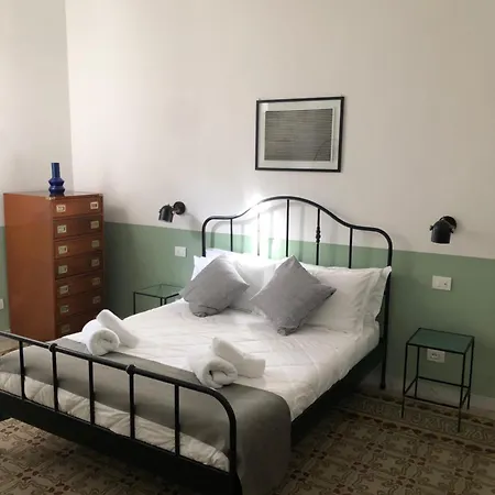 Apartman Caves Bari